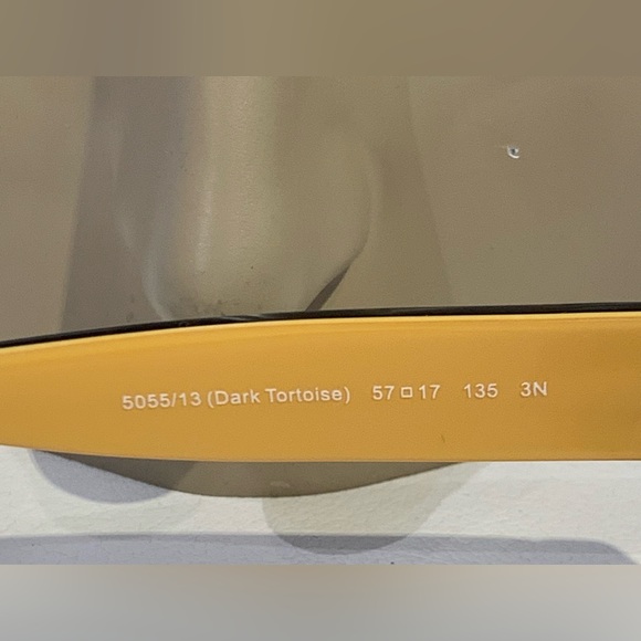 New Coach Sunglasses - Picture 9 of 10